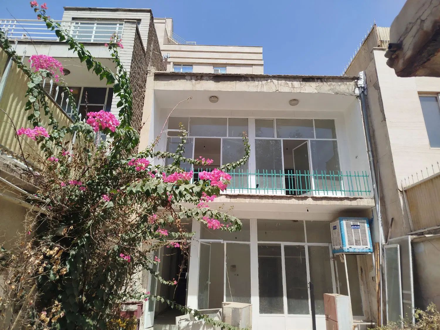واحددربستی -2 طبقه- خیابان24متری-حیاط دار-ماشین رو|اجارهٔ آپارتمان|ری, شهرری|دیوار