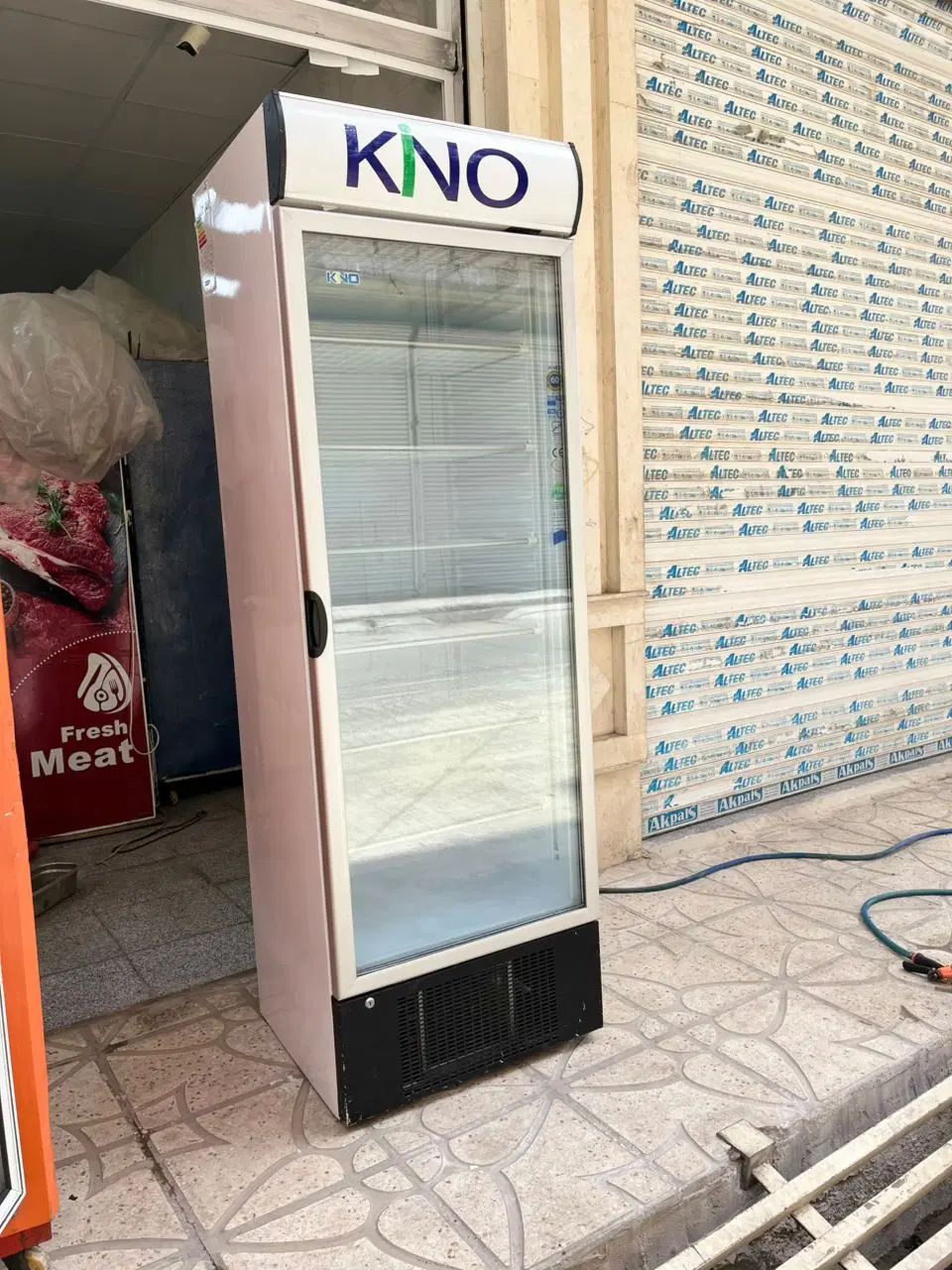فریزر ایستاده عرض ۷۰ کینو در حد نو نو|فروشگاه و مغازه|تهران, فلسطین (میدان انقلاب)|دیوار