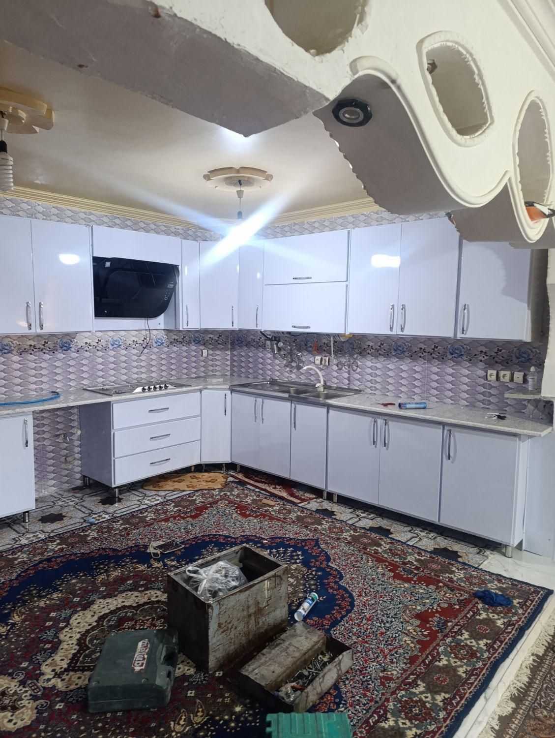 کابینت بدنه فلز درب ام دی اف وبدنه فلز درب فلز|خدمات پیشه و مهارت|یاسوج, |دیوار