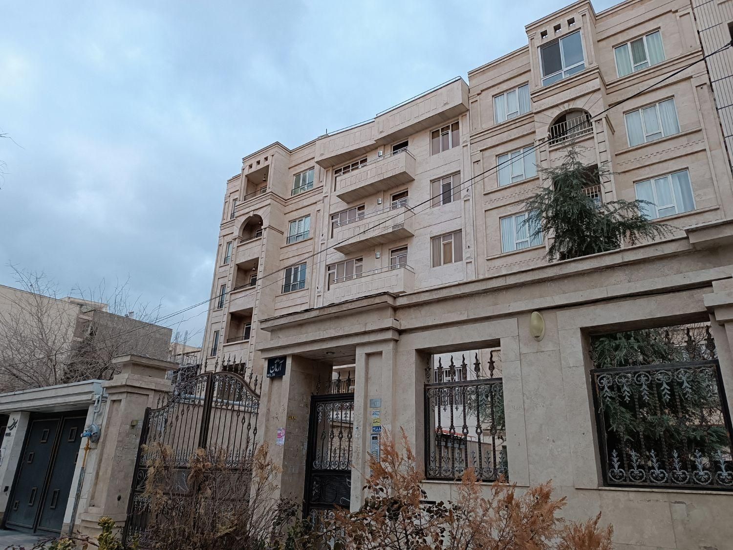 ۱۶۶ متر رو به خیابان/ فاز ۱ گوهردشت / ۲ پارکینگ|فروش آپارتمان|کرج, گوهردشت|دیوار