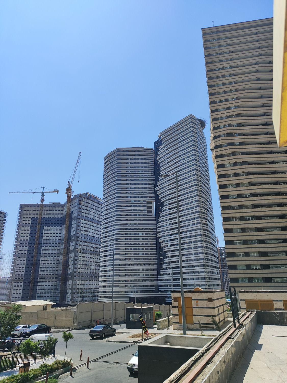 رهن ۱۱۲ متر دوخواب جنوبی ویو باز شهرک چیتگر برج B3|اجارهٔ آپارتمان|تهران, شهرک چیتگر|دیوار