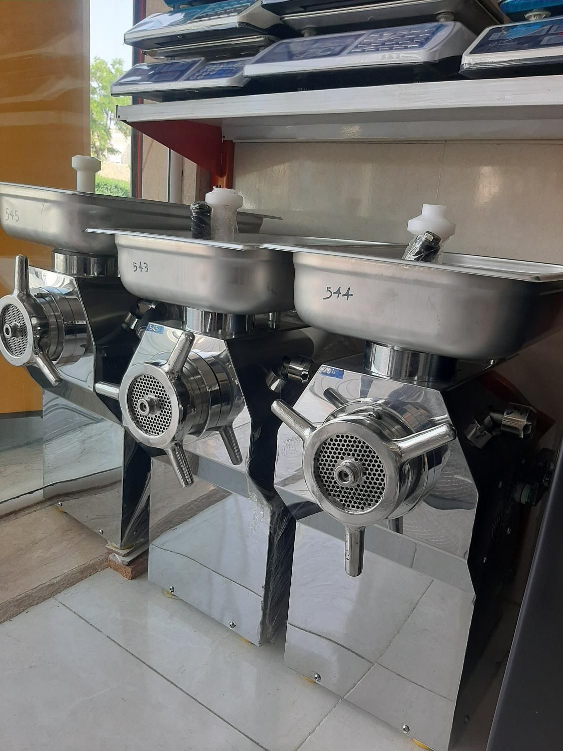 چرخ گوشت صنعتی،سبزی خردکن صنعتی|کافی‌شاپ و رستوران|اراک, |دیوار