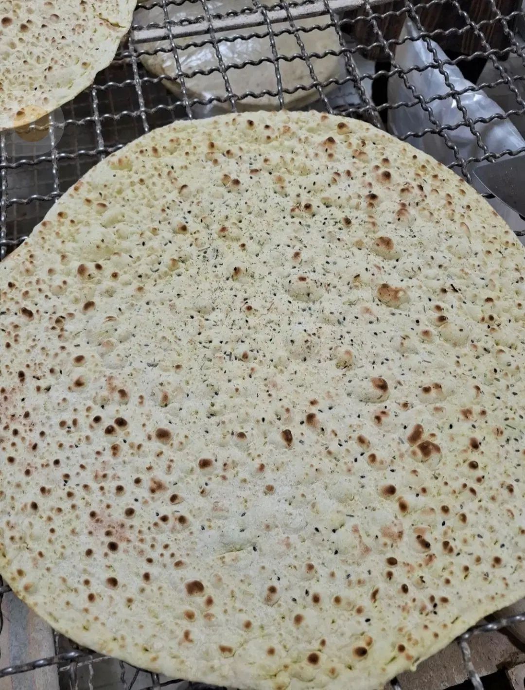 نان خانگی با ارد بومی|خوردنی و آشامیدنی|اصفهان, لاله|دیوار