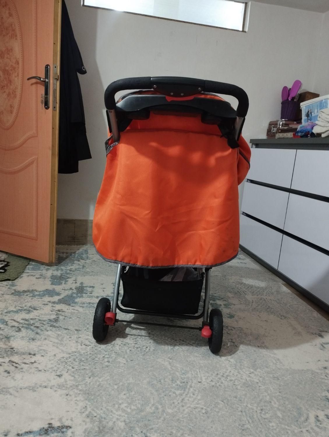 کالسکه در حد نو|کالسکه و لوازم جانبی|اسفراین, |دیوار