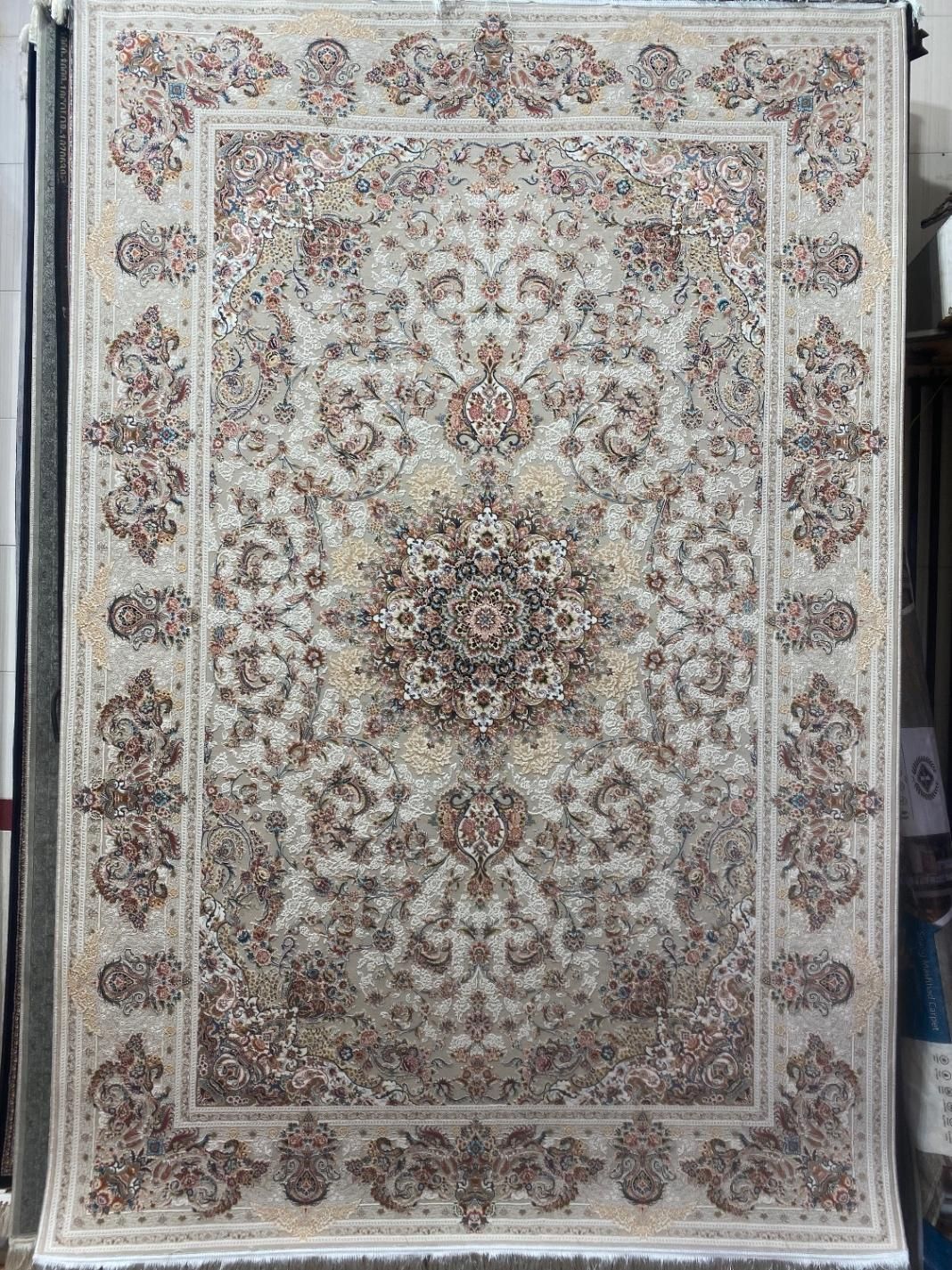فرش6.9.12متری ریزبافت گل برجسته نخ(فرش کریم زاده)|فرش|تبریز, |دیوار