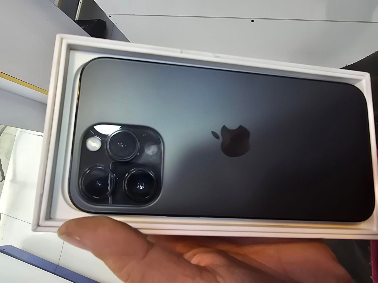 اپل iphone 14 Pro Max با حافظهٔ ۲۵۶ گیگابایت|موبایل|شیراز, زند|دیوار
