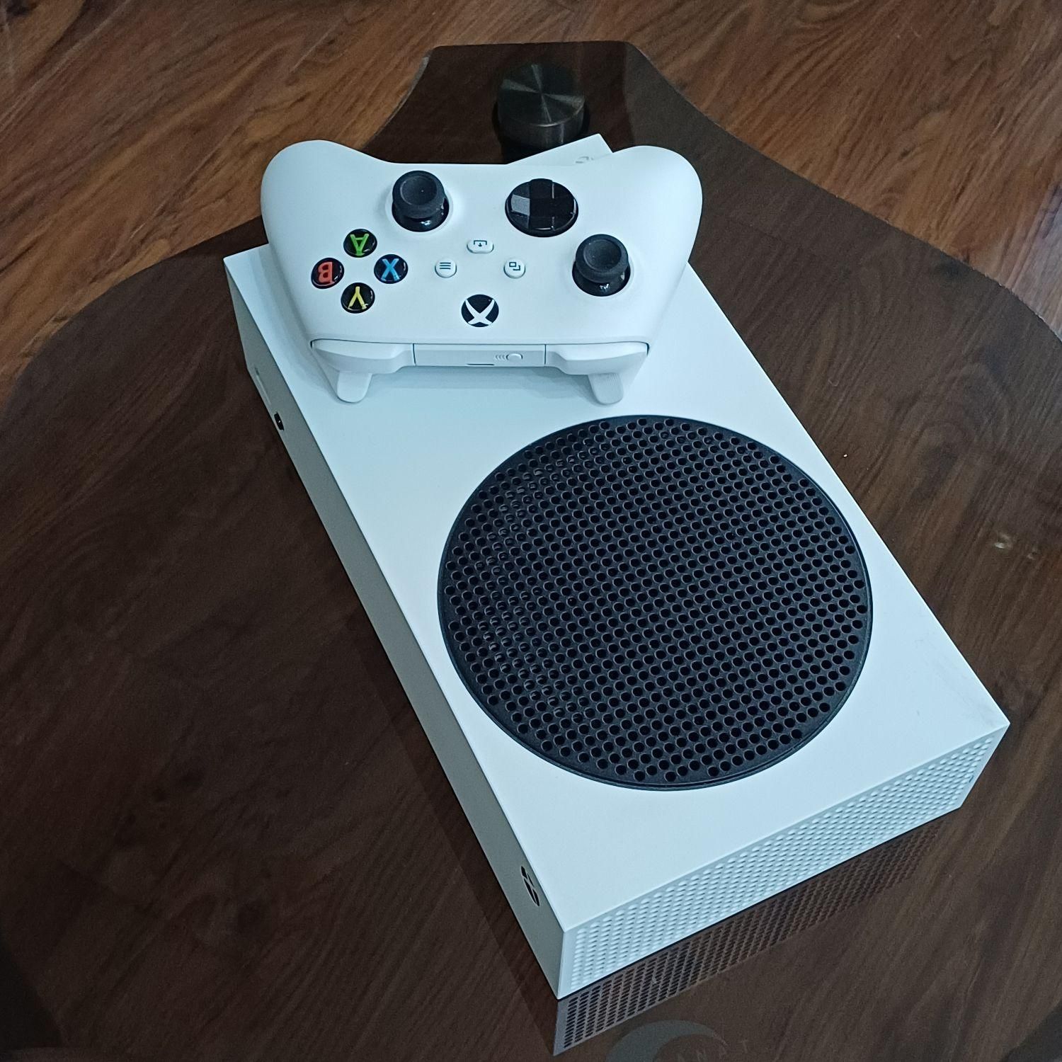 xbox series s / اکسباکس سری اس|کنسول، بازی ویدئویی و آنلاین|شیراز, منطقه هوایی شهید دوران|دیوار