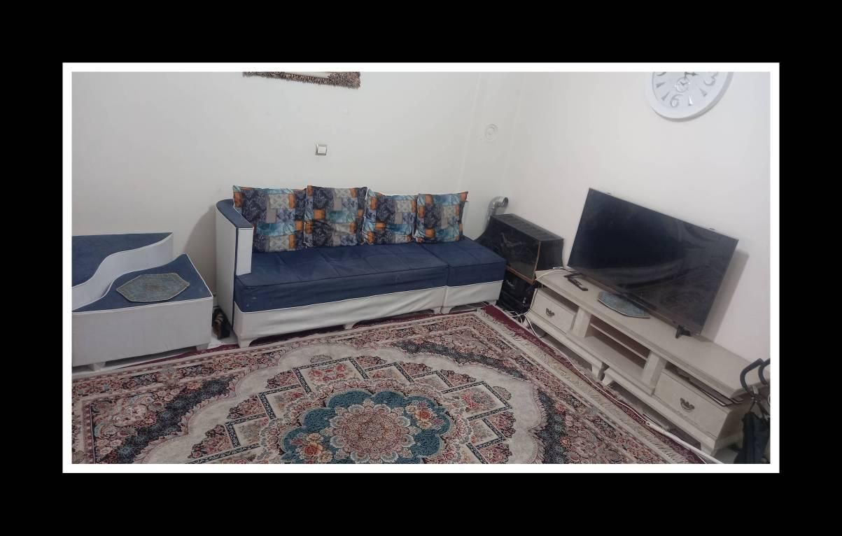 آپارتمان ۴۰ متری طبقه اول در ۱۷ شهریور کوچه تشکری|فروش آپارتمان|تهران, مینا|دیوار
