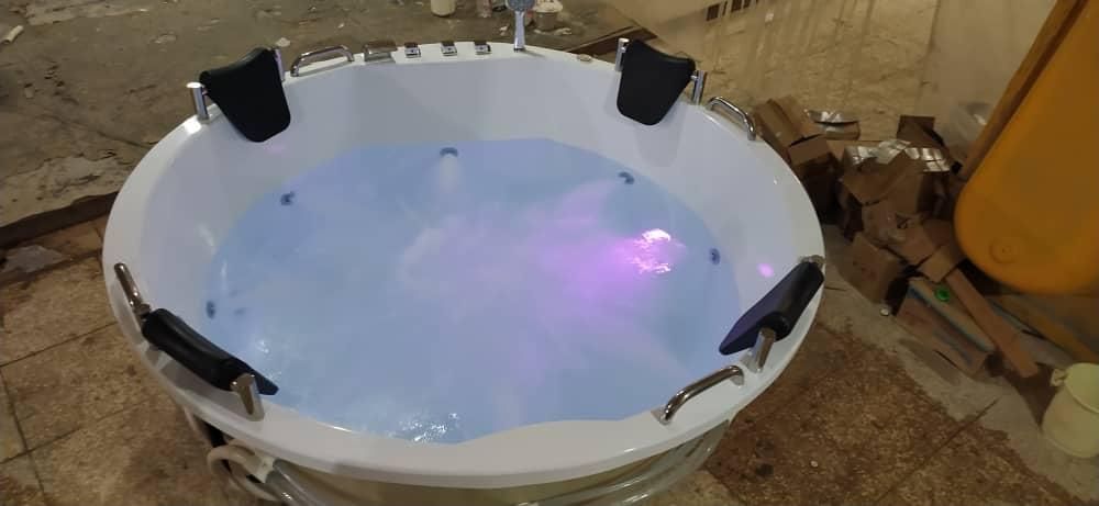 وان جکوزی چهار نفره|لوازم حمام|آمل, |دیوار