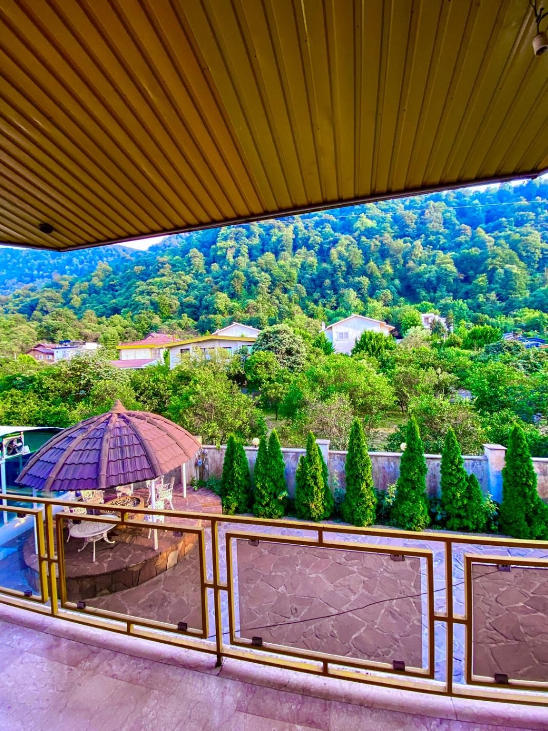 اجاره ویلاباغ استخردار ویو ابدی دل جنگل نمک آبرود|اجارهٔ کوتاهمدت ویلا و باغ|چالوس, |دیوار