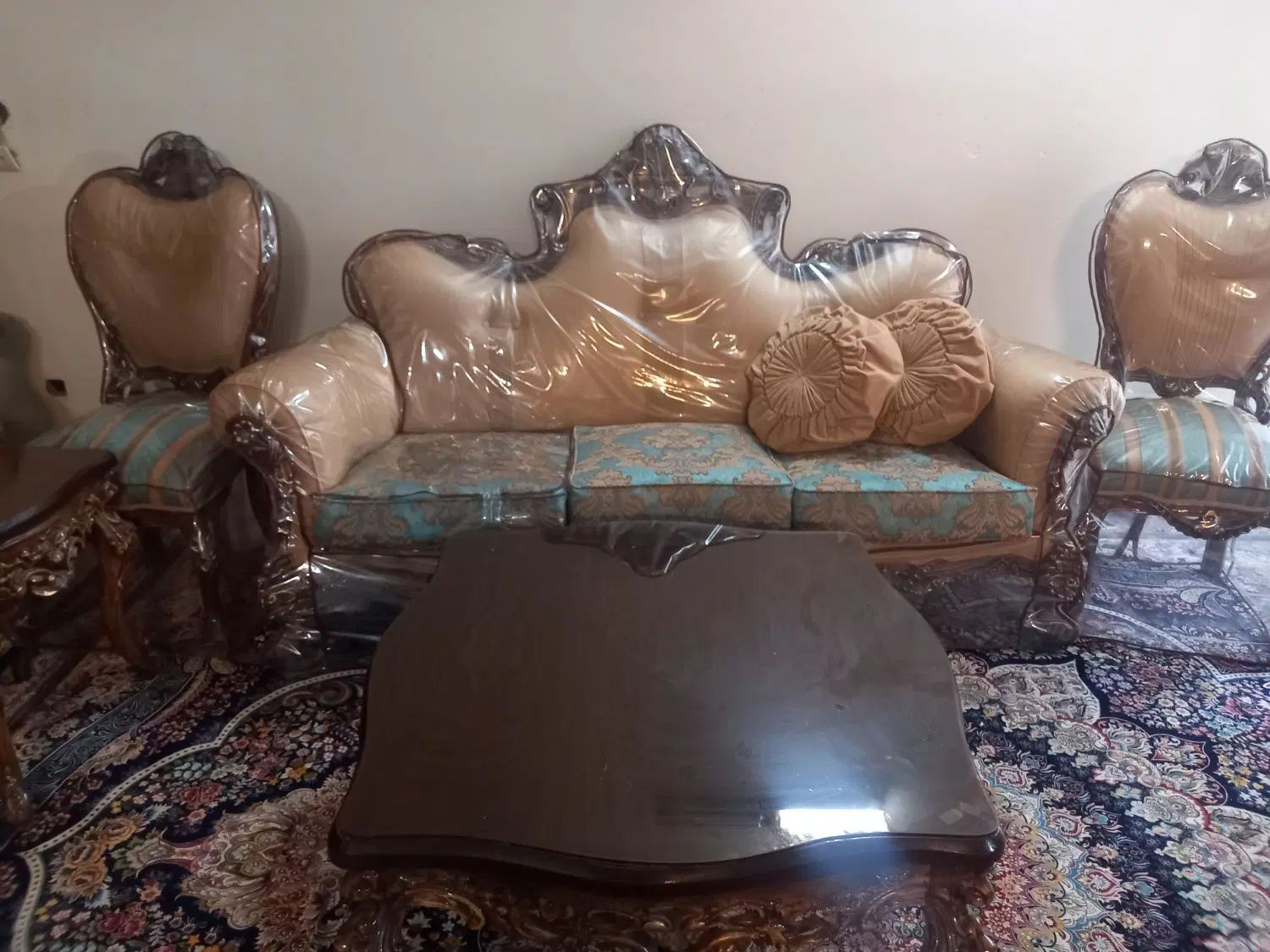 مبل درحدنو|مبلمان خانگی و میز عسلی|اصفهان, کوی امیریه|دیوار