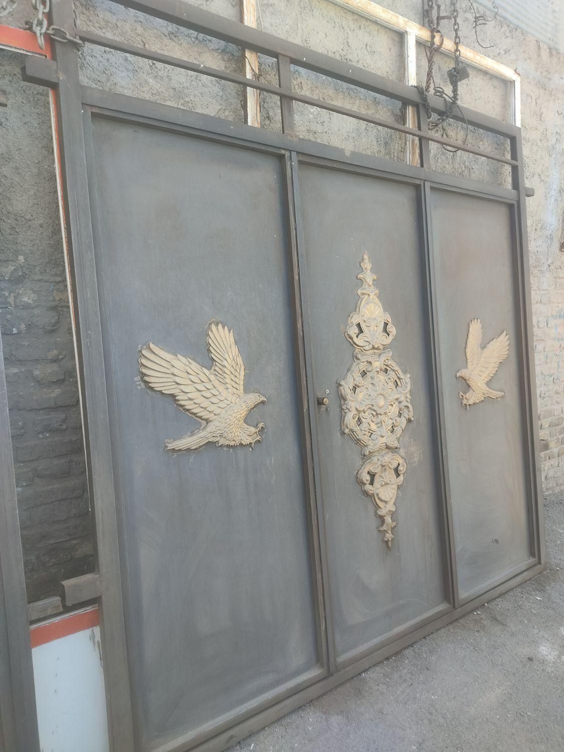 ضایعات درب و پنجره ساخت درب پنجره دست دونصب ایرانت|مصالح و تجهیزات ساختمان|زنجان, |دیوار