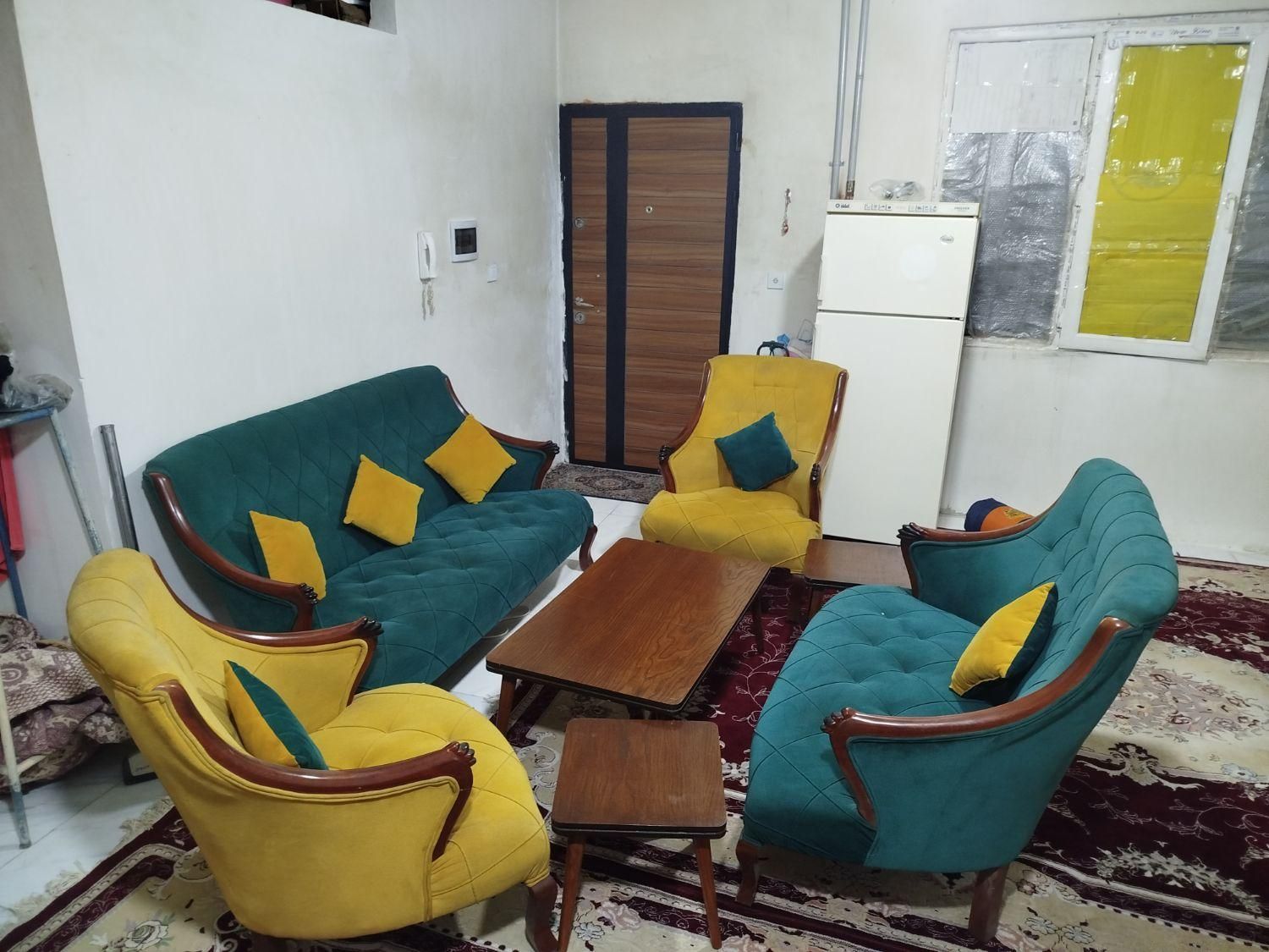 مبلمان چوب روس کلاسیک و دحد لطفاً تماس بگیرید.|مبلمان خانگی و میز عسلی|ری, سیزده آبان|دیوار