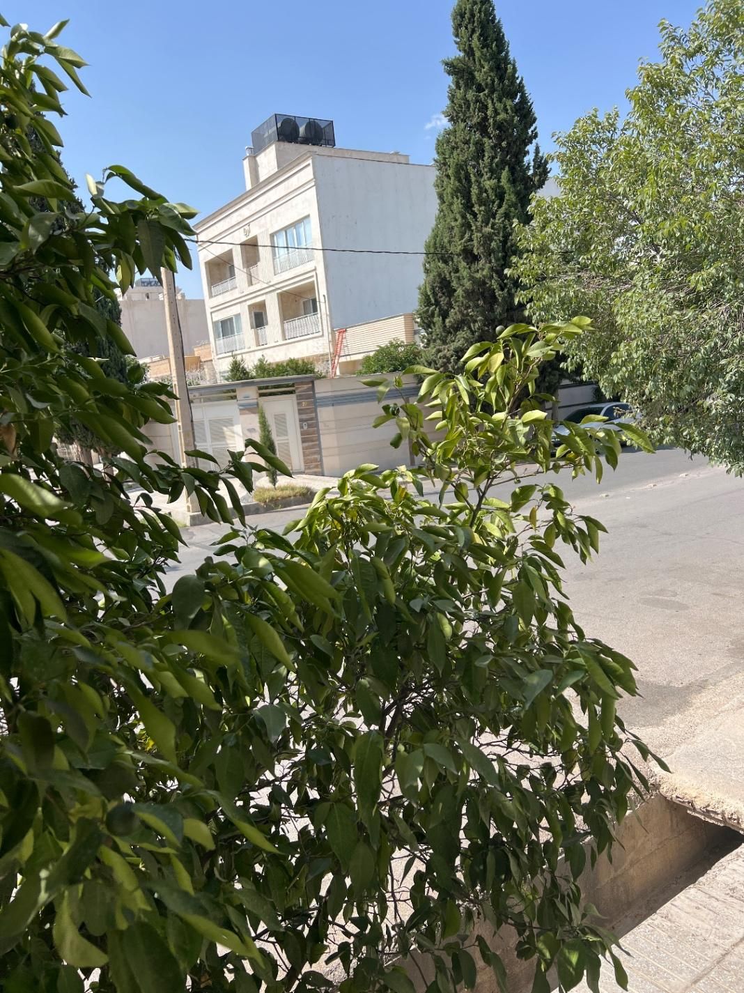 منزل ویلایی ۲ طبقه، ۴۰۶ متر ، معالی آباد( خلبانان)|فروش خانه و ویلا|شیراز, معالی‌آباد|دیوار