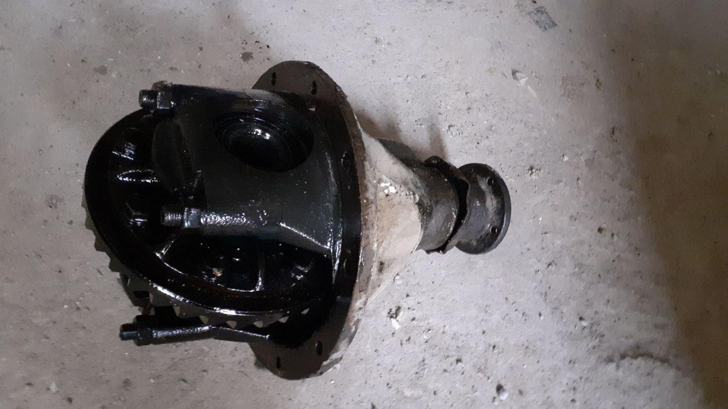 درب.نیسان.دینام.پیکان.پرایدپژوگیربک سرسیلند لاستیک|قطعات یدکی و لوازم جانبی|اصفهان, لاله|دیوار