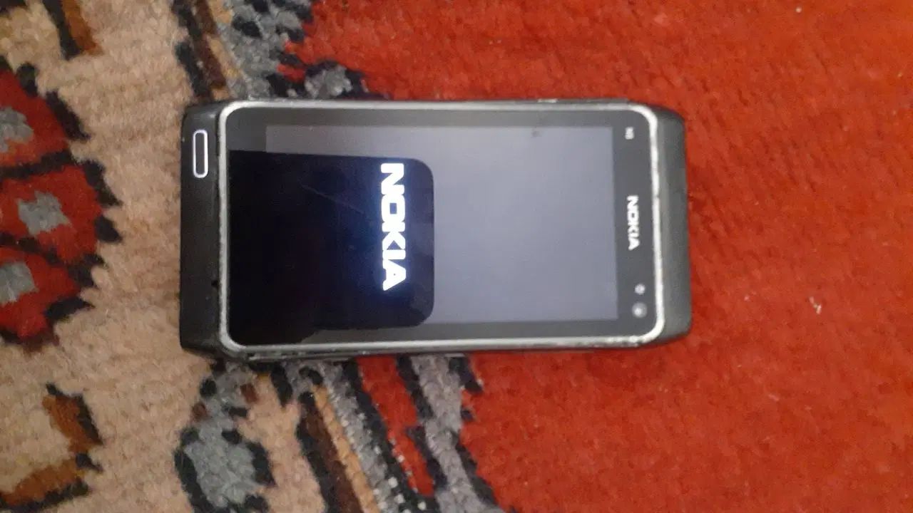 گوشی نوکیا n8 اصل اصل با شارژ کن|موبایل|تبریز, |دیوار