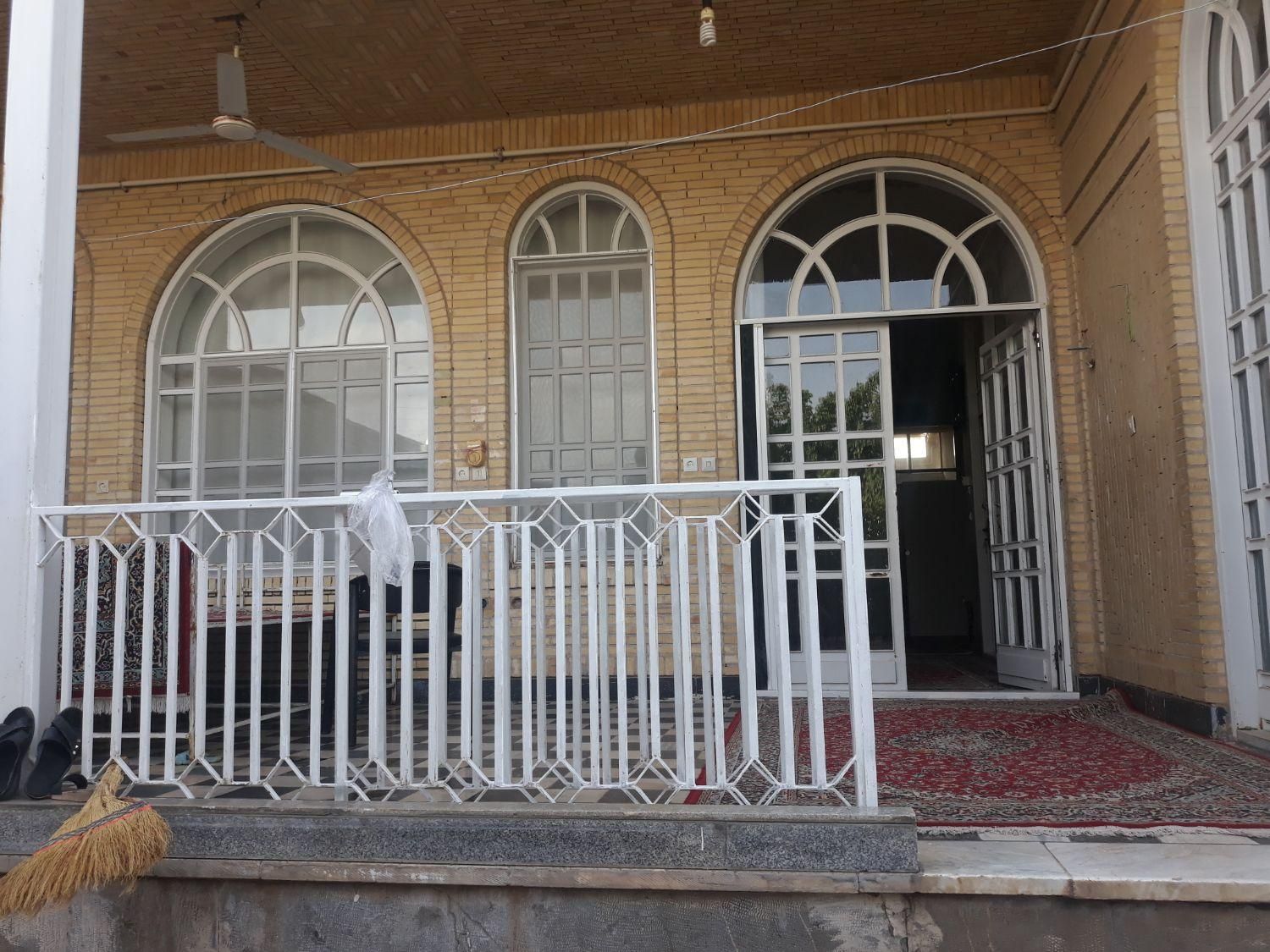 منزل فروشی|فروش خانه و ویلا|مهریز, |دیوار