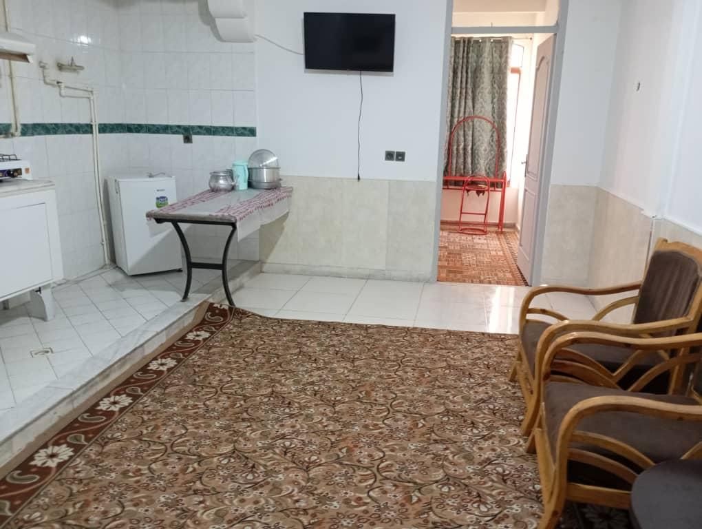 اجازه سویت آپارتمان روزانه با پارکینگ و آسانسور|اجارهٔ کوتاه‌مدت آپارتمان و سوئیت|مشهد, هفده شهریور|دیوار
