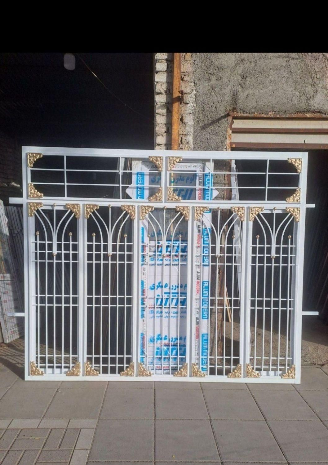 درب پنجره حیاطی حالی انباری فرم باغی کم طرح دار|مصالح و تجهیزات ساختمان|مشهد, بهمن|دیوار