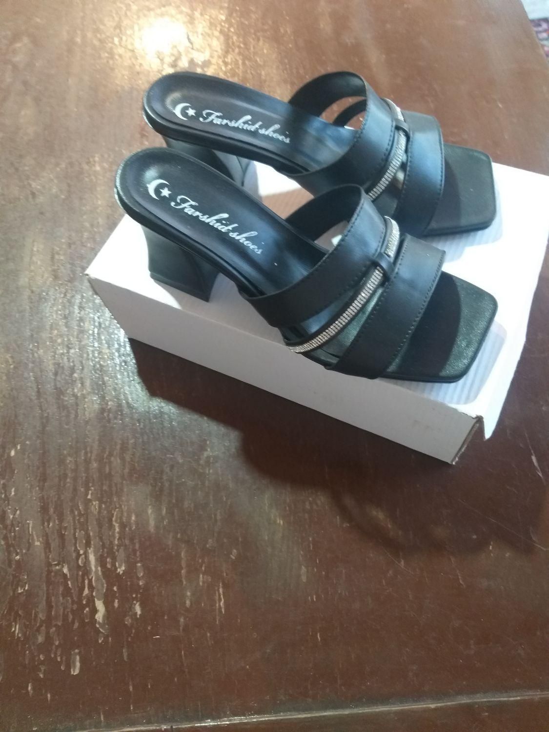 حراج صد جفت کفش زنانه ومردانه وبچگانه|کیف، کفش، کمربند|بناب, |دیوار