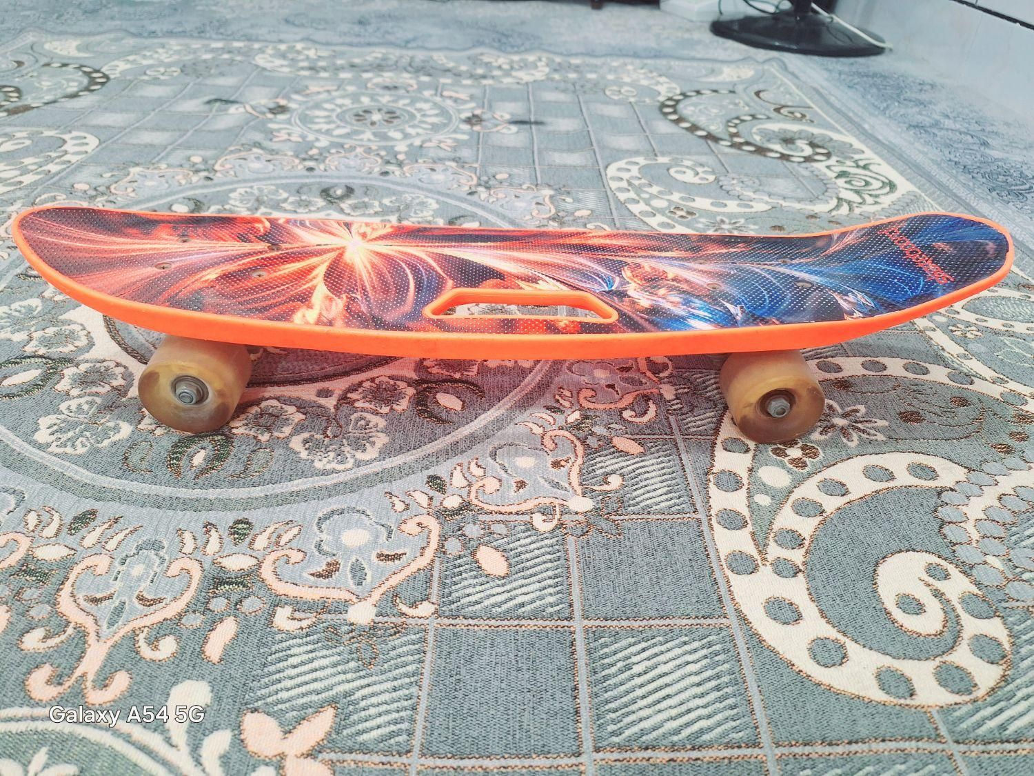 اسکیت برد حرفه ای کودکان چراغدار|دوچرخه، اسکیت، اسکوتر|شوش, |دیوار