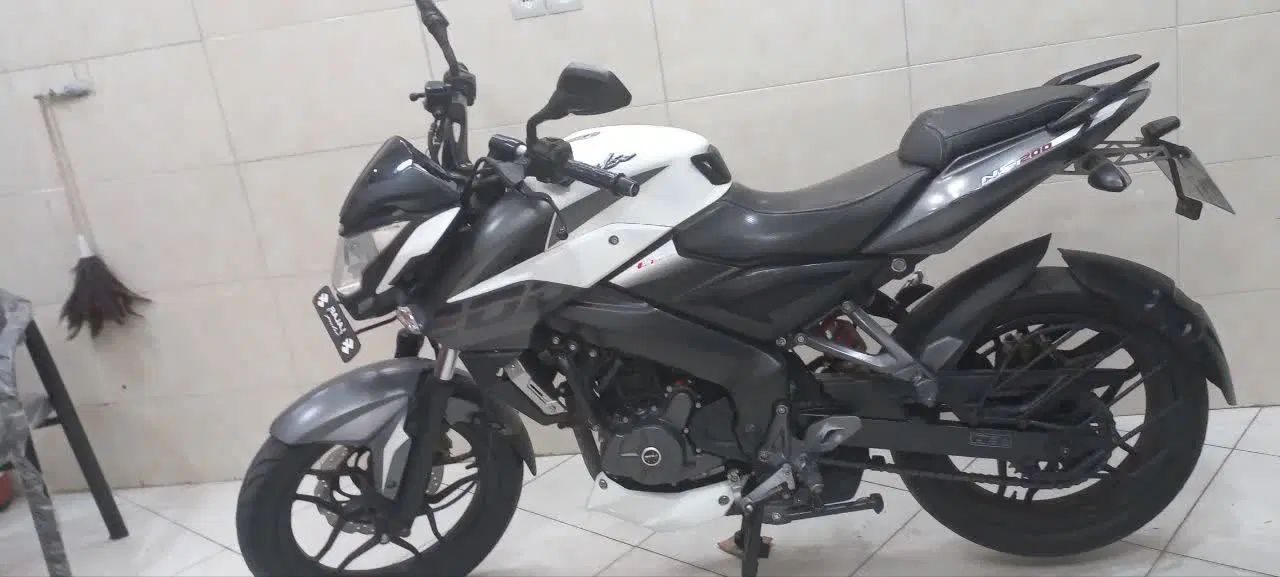 ns200 ان اس ۲۰۰|موتورسیکلت|تهران, مشیریه|دیوار