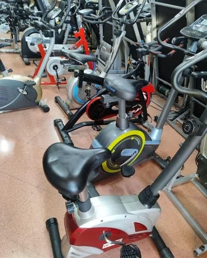 دوچرخه ثابت .تنوع زیاد|تجهیزات ورزشی|کرج, شهرک بنفشه|دیوار