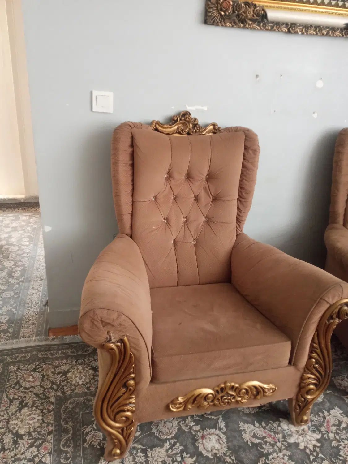 یک دست مبل هشت نفره بامیزجلومبلی|مبلمان خانگی و میز عسلی|تهران, حر|دیوار