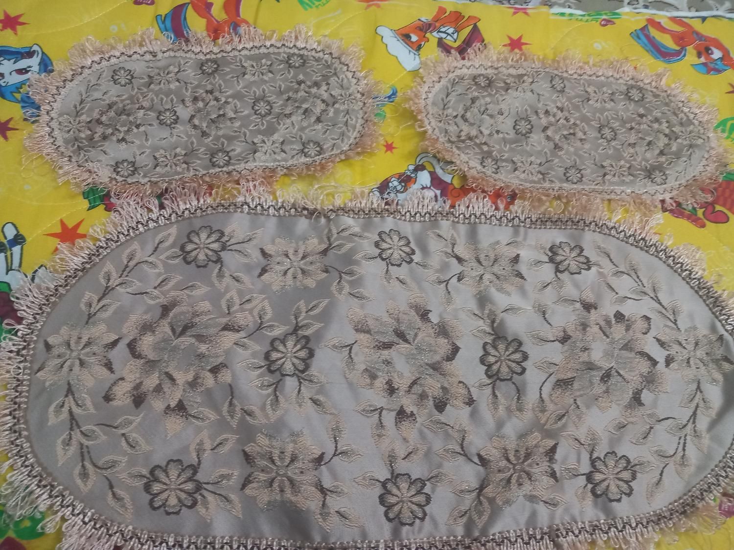 وسایل وخرده ریزه|تلویزیون و پروژکتور|قروه, |دیوار