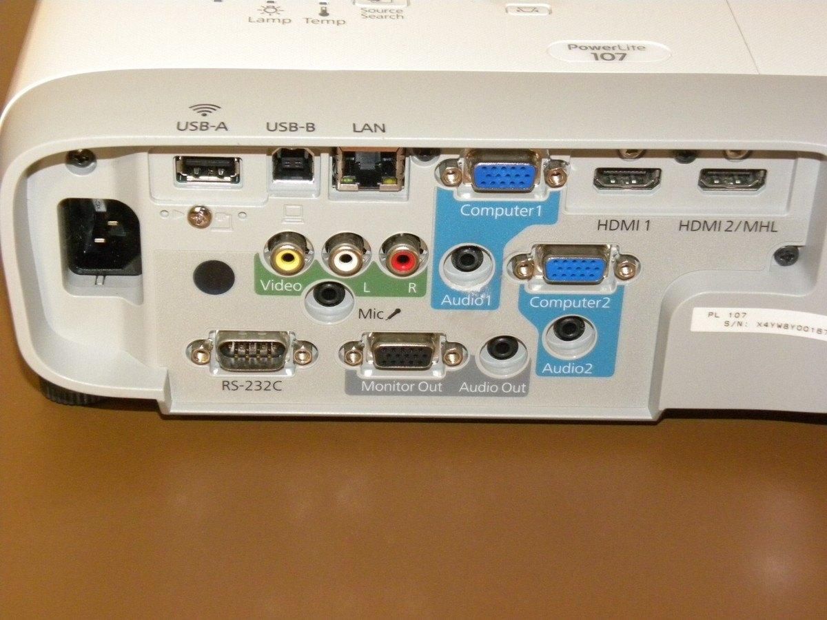 ویدئو پروژکتور خانگی اداری EPSON POWERLITE 107|تلویزیون و پروژکتور|مشهد, هنرستان|دیوار