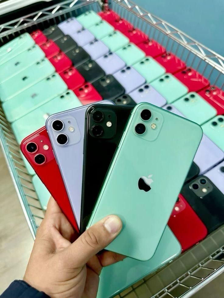 IPhone 11 128 اقساطی فقط باسفته بدون ضامن|موبایل|تهران, گیشا (کوی نصر)|دیوار