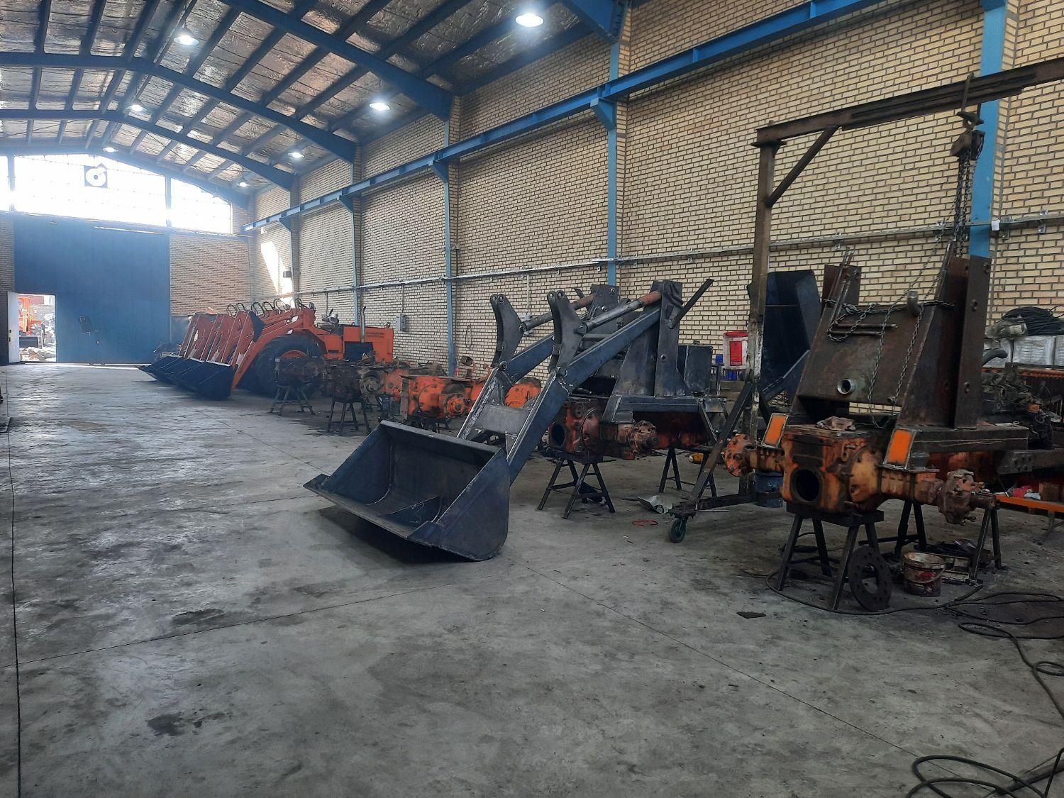 فروش تراکتور رومانی بیل عقب لودری|خودرو سنگین|مشهد, رباط طرق|دیوار