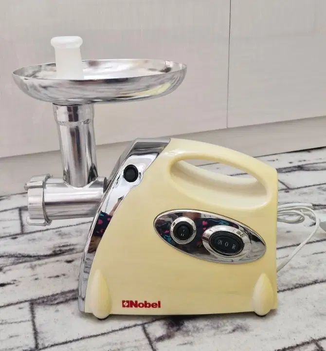 چرخ گوشت Nobel 1900w|خردکن، آسیاب، غذاساز|مشهد, سرافرازان|دیوار