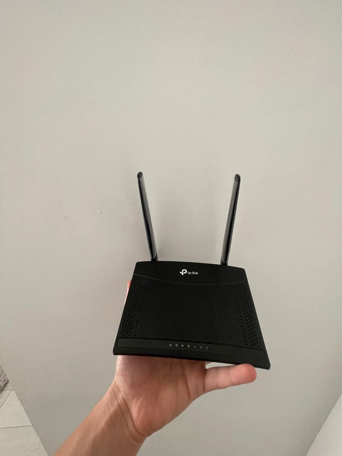 tp-link MR100 دستگاه کاملا نو|مودم و تجهیزات شبکه|تهران, دریاچه شهدای خلیج فارس|دیوار