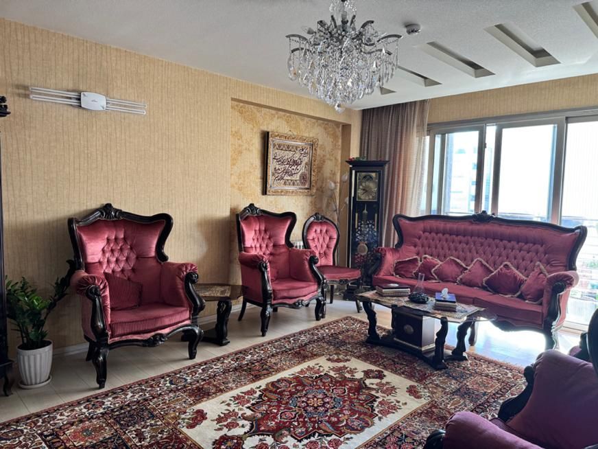مبلمان ۹نفره پارچه ترک همراه سه عدد جلو مبلی|مبلمان خانگی و میز عسلی|اصفهان, عسگریه|دیوار