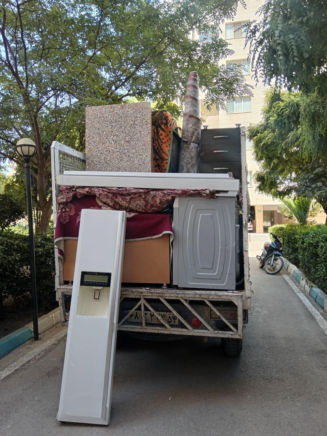 اسبابکشی کابینت مبلمان اثاثیه نیسان خاور  میلادبار|خدمات حمل و نقل|یزد, |دیوار