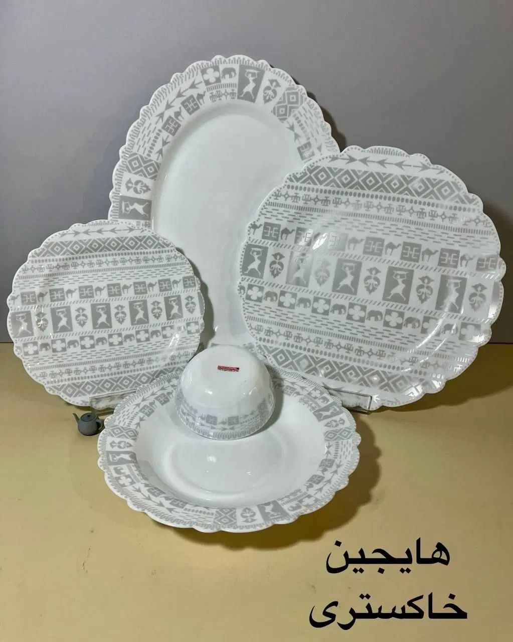 سرویس ۲۵پارچه ارکوپال پیچ دینو|ظروف سرو و پذیرایی|تهران, خزانه|دیوار