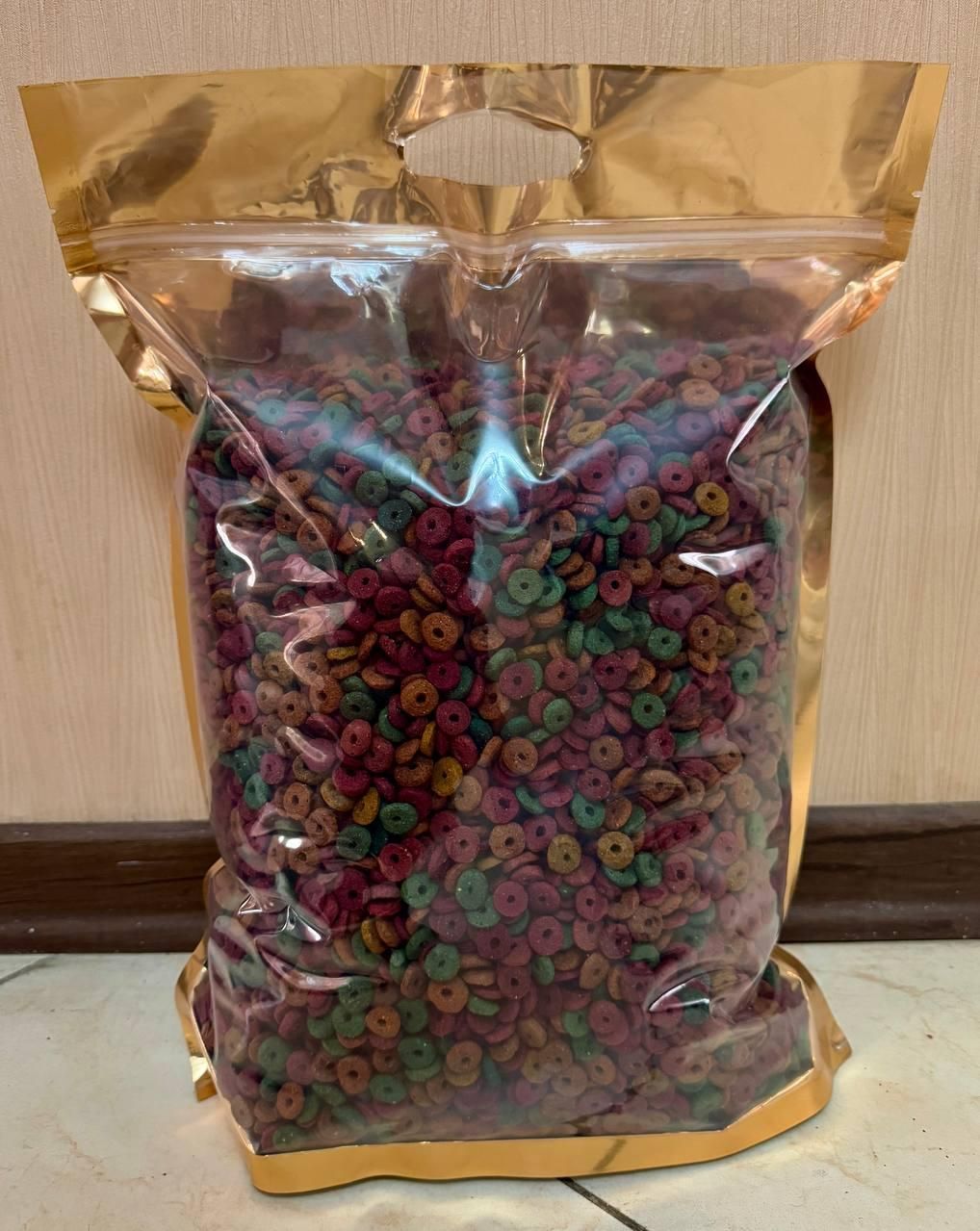 غذای سگ و گربه مولتی کالر|لوازم جانبی حیوانات|اندیشه, اندیشه فاز ۳|دیوار