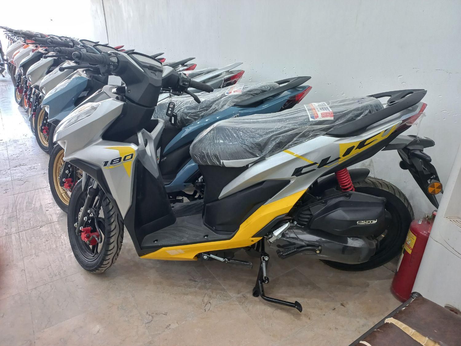 طرح کلیک مدل ۱۴۰۴ نقد و اقساط|موتورسیکلت|قشم, |دیوار