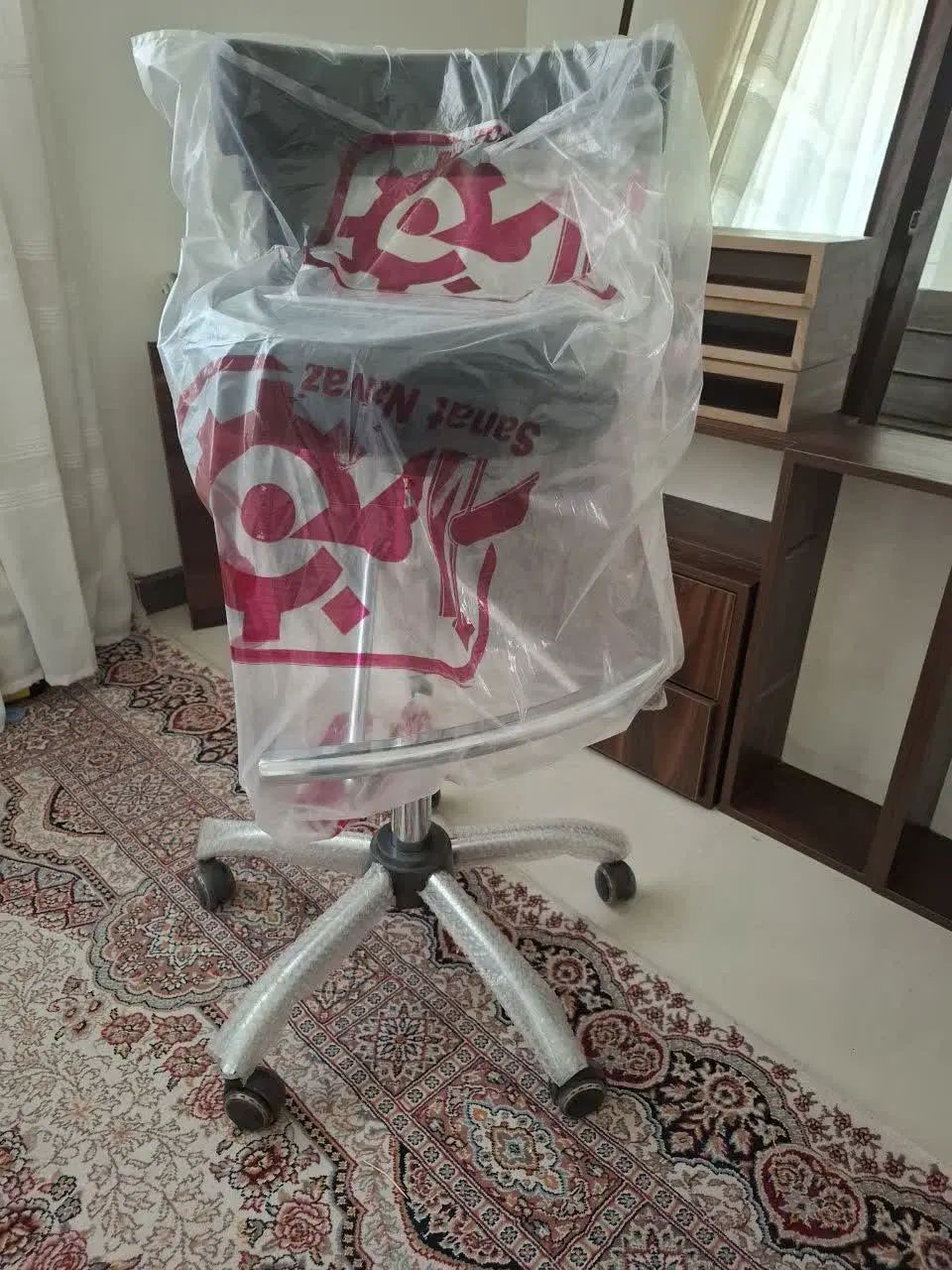 صندلی چرخ دار  نو نو  عالی ۳۵۰۰ت|صندلی و نیمکت|تهران, دریاچه شهدای خلیج فارس|دیوار
