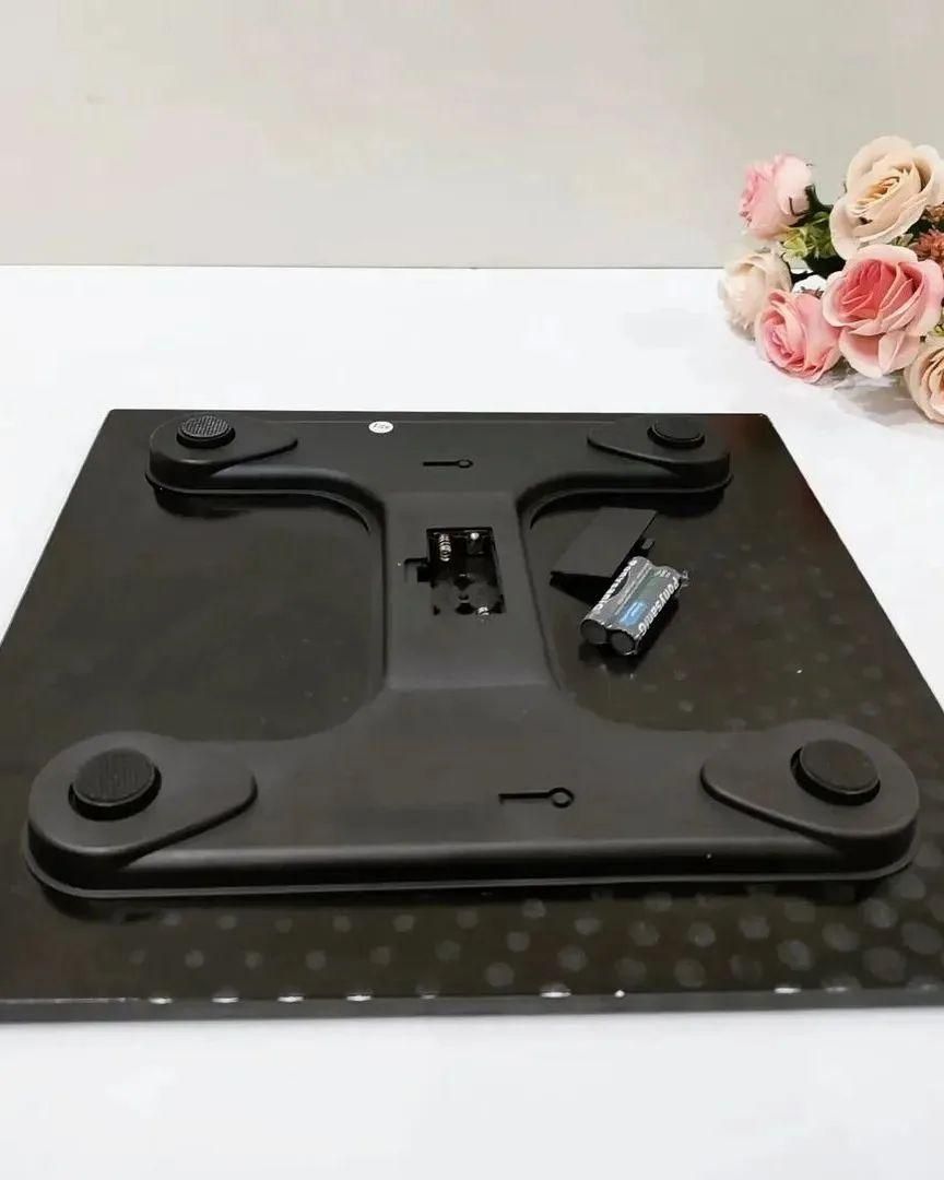 ترازووزن ترازو وزن ترازوی وزن کشی|تجهیزات ورزشی|تبریز, |دیوار