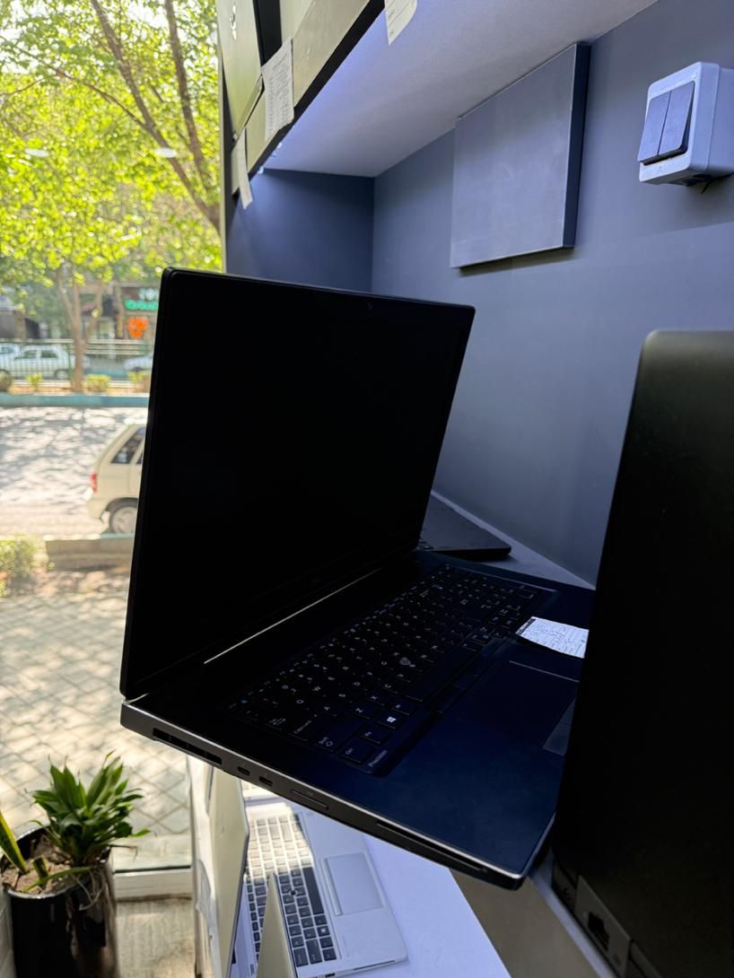 لپ تاپ رندر گیم Dell precisin 7730|رایانه همراه|اصفهان, گلزار|دیوار