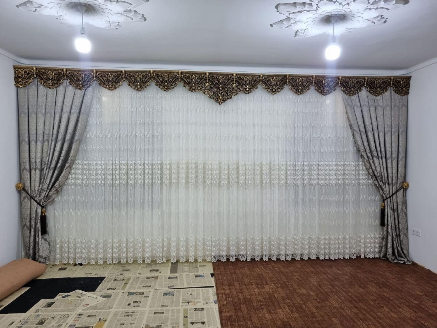 پرده کتیبه دار با کناره با پرده  دوتا اتاق خواب|پرده، رانر، رومیزی|نقده, |دیوار