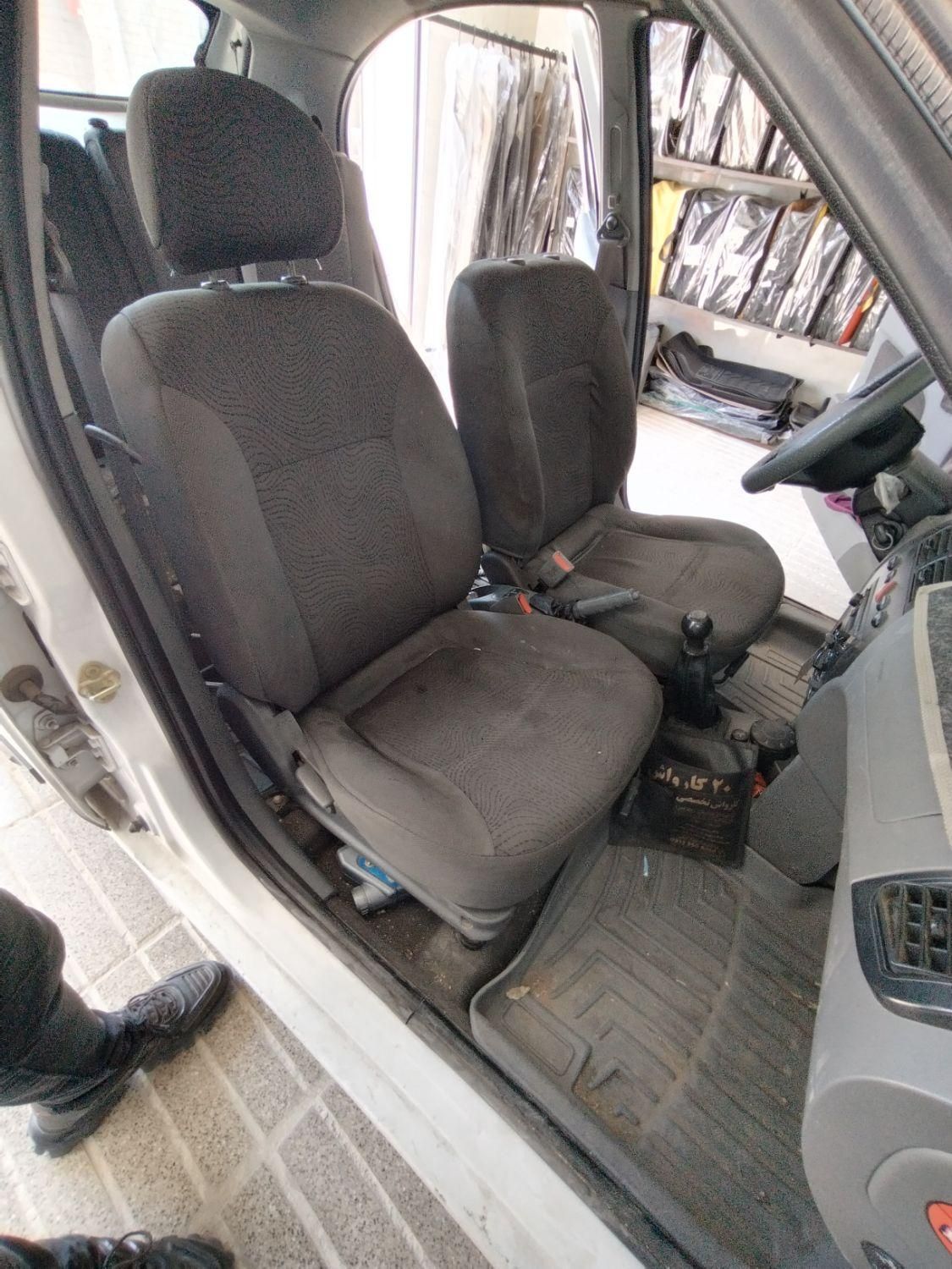 تعمیر صندلی (تعویض ابر فنر)شیشه دودی.ریکاوری|خدمات موتور و ماشین|یزد, |دیوار