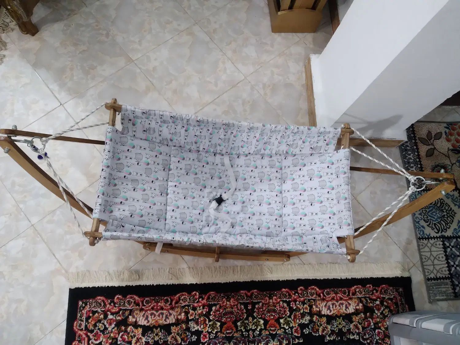 گهواره چوبی تاشو.بدرتولدتا ۱۵ کیلو.نوع چوب روسی|تخت و سرویس خواب|رودسر, |دیوار