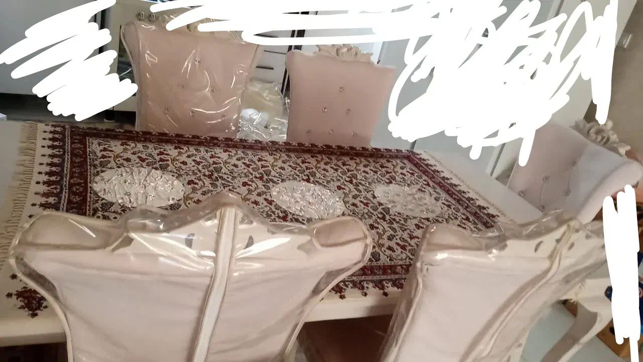 جارو برقی تولیپس و میز به همراه پنج صندلی|جاروبرقی، جارو شارژی، بخارشو|اصفهان, شهرک امام خمینی|دیوار