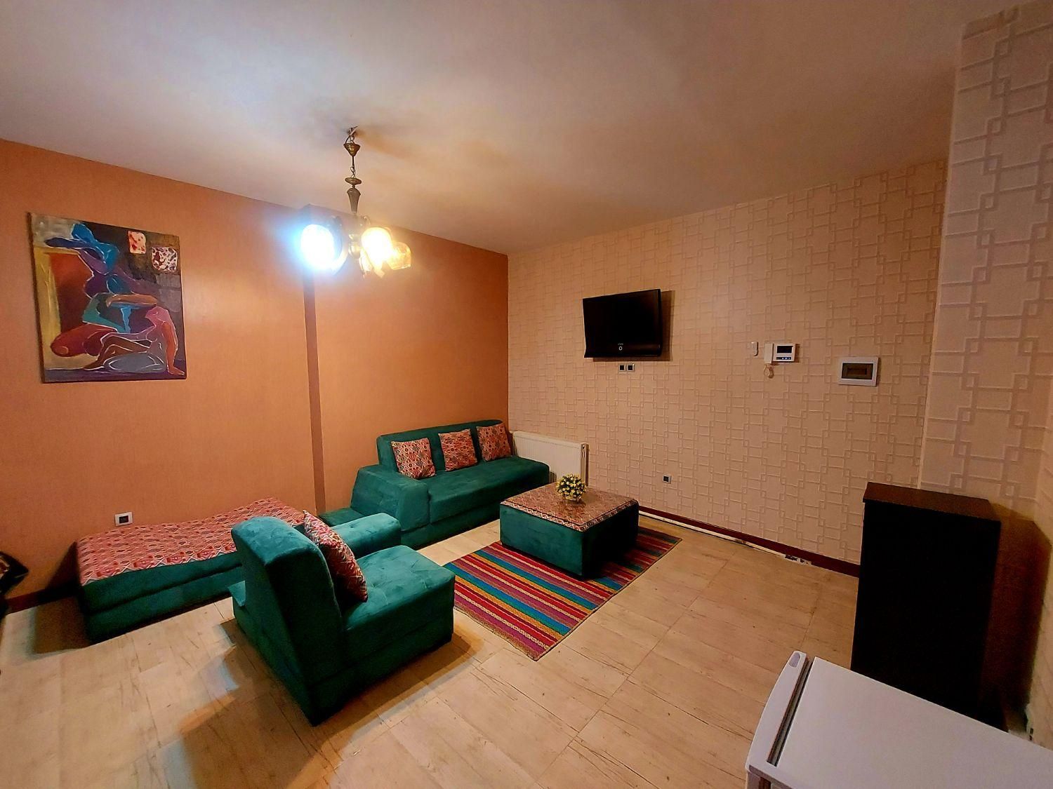 سوییت/گوهردشتV i P/هتلی/تمیز|اجارهٔ کوتاه‌مدت آپارتمان و سوئیت|کرج, گوهردشت|دیوار