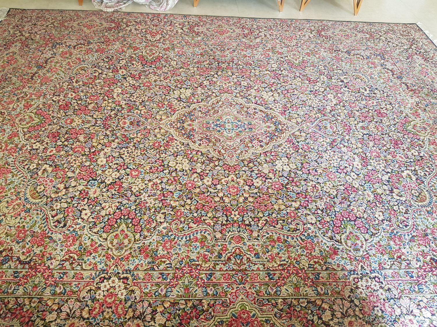 یک جفت فرش ۱۲ متری کرمان نقش هزار گل ۸۰ جفت انتیک|فرش|تهران, قلهک|دیوار