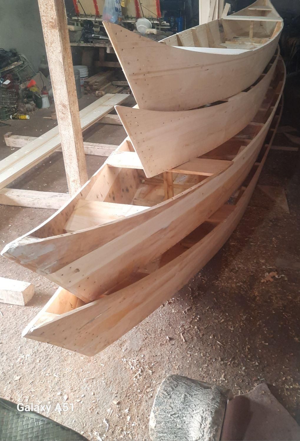 ساخت انواع قایق پارویی جنس چوب روسی|قایق و سایر وسایل نقلیه|کیاشهر, |دیوار