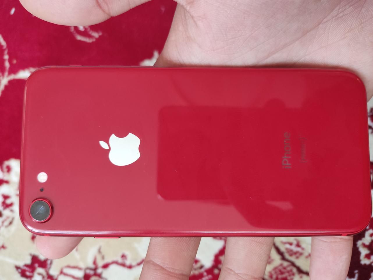 اپل iPhone 8 با حافظهٔ ۶۴ گیگابایت عکس آخر|موبایل|اردبیل, |دیوار